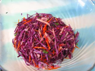 Purple Cabbage Mixed with Apple Salad recipe