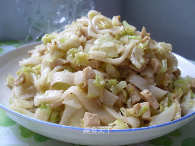 Fried Kway Teow with Meatloaf and Cabbage