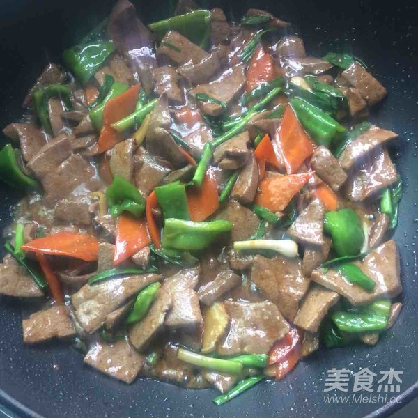 Stir-fried Pork Liver Noodles with Garlic Sprouts recipe