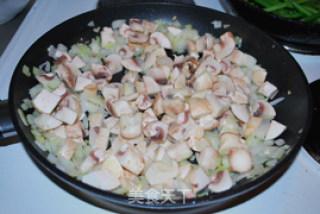 Pan-fried Chicken Nuggets + Mushroom Sauce recipe