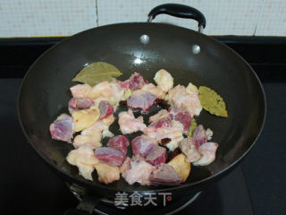 Stewed Beef Brisket with Radish recipe