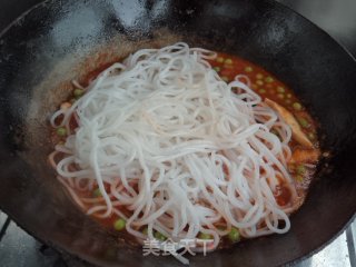 Tomato Stewed Sweet Potato Flour recipe