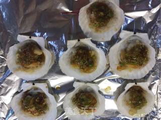 Simple and Awesome Grilled Scallops with Garlic Vermicelli recipe