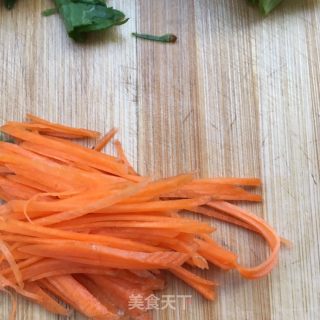 Fried Goose Eggs with Bitter Chrysanthemum recipe