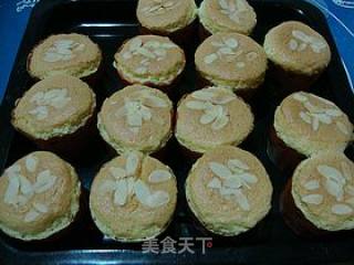 Changed into A Trick, Flattering--【almond Cake】 recipe