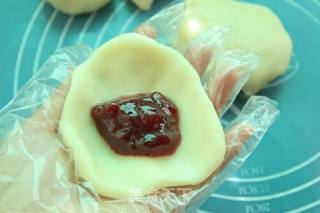 Glutinous Rice Ball with Coconut Jam recipe