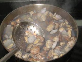 Stir-fried Clam with Curry recipe