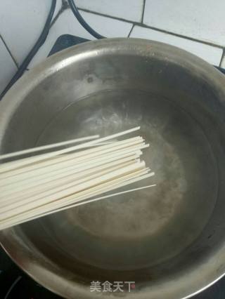 Boiled Pork Noodles recipe