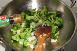 Stir-fried Shrimp with Garlic Broccoli recipe