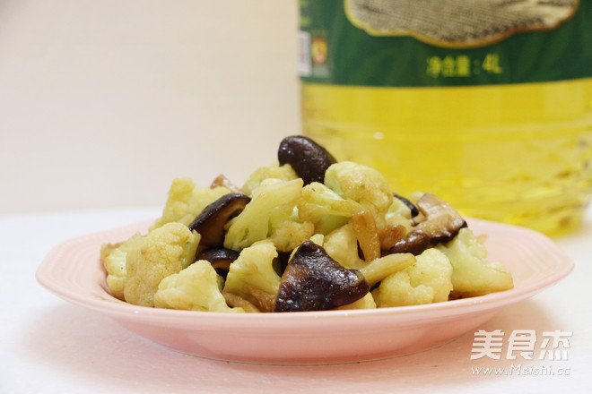 Hengda Xing'an Broccoli Stir-fried Mushroom recipe