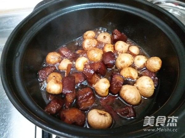 Braised Pork with Golden Garlic recipe