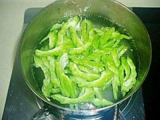 Bitter Gourd and Green Pepper recipe