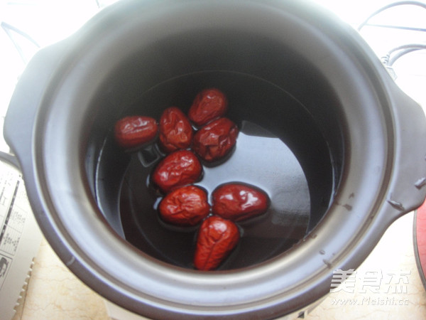 Supor Lily and Red Date Sweet Soup recipe