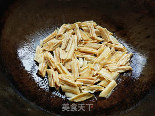 Fried Pork with Yuba recipe