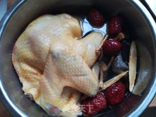 Stewed Chicken with Red Dates and Longan recipe