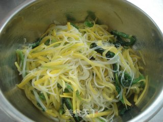 Carrots Mixed with Vermicelli recipe
