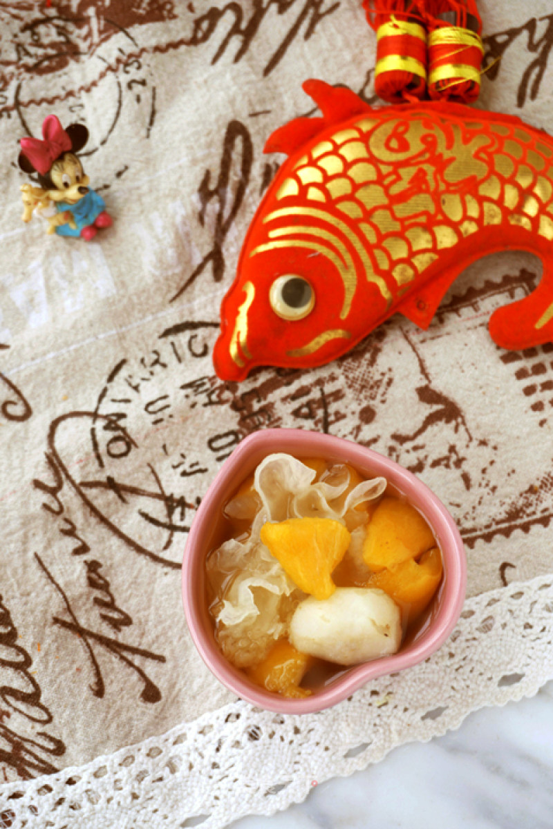 [guangdong] Horseshoe Loquat White Fungus Soup recipe