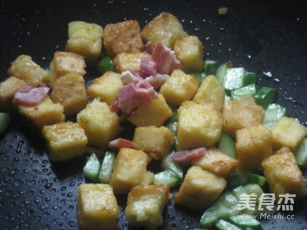 Fried Steamed Buns with Cumin recipe