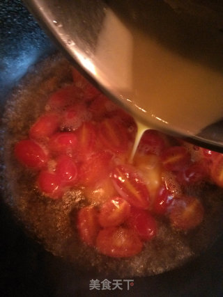 Cherry Tomatoes and Egg Soup recipe