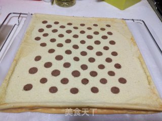 Polka Dot Cake Roll recipe