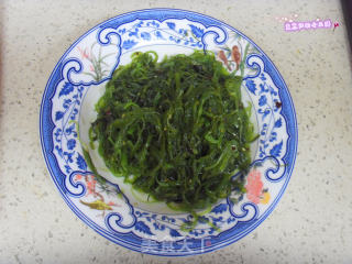 Sweet and Sour Seaweed Salad recipe