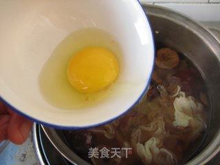 Nourishing Blood and Moisturizing-red Dates and Egg Sweet Soup recipe
