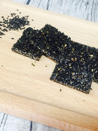 Crispy Black Sesame Candy recipe