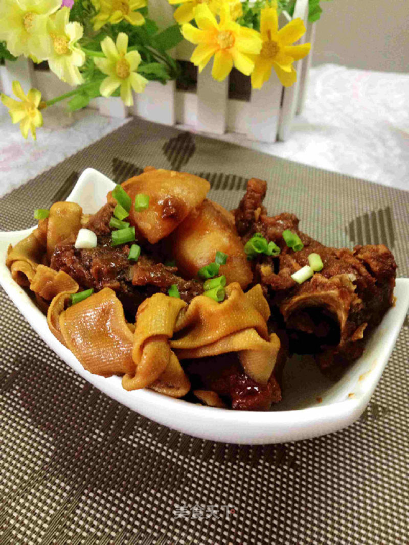 Stewed Pork Ribs with Venetian Knot Potatoes recipe