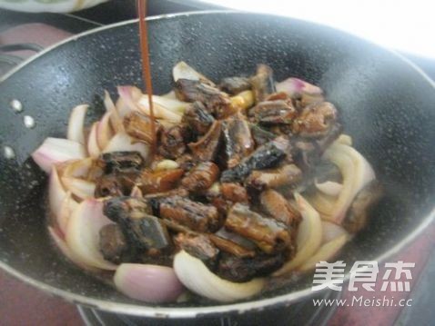 Grilled Rice Eel with Onion recipe