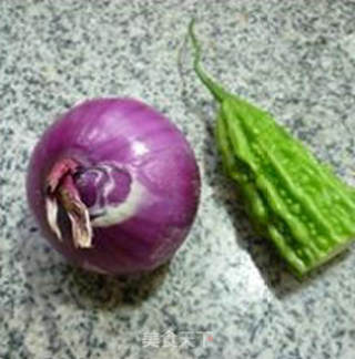 Bitter Gourd Pork Tongue Fried with Onions recipe