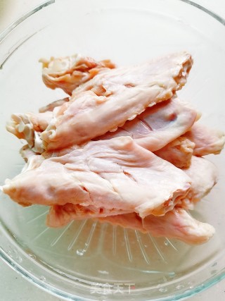 Orleans Braised Chicken Wings recipe