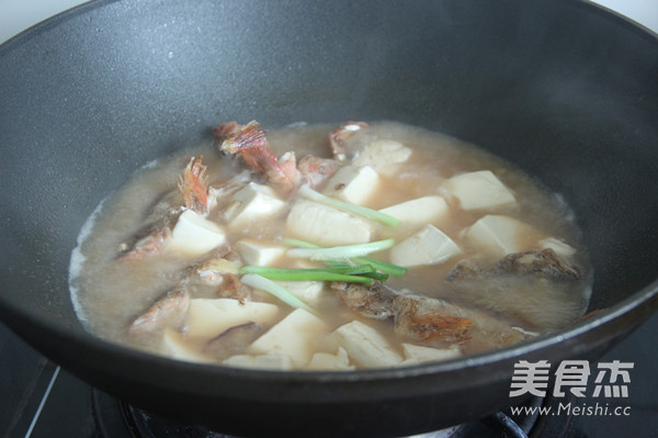 Braised Tofu with Brown Calamari recipe