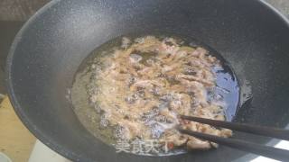 Stir-fried Shredded Pork with Sydney Cilantro recipe