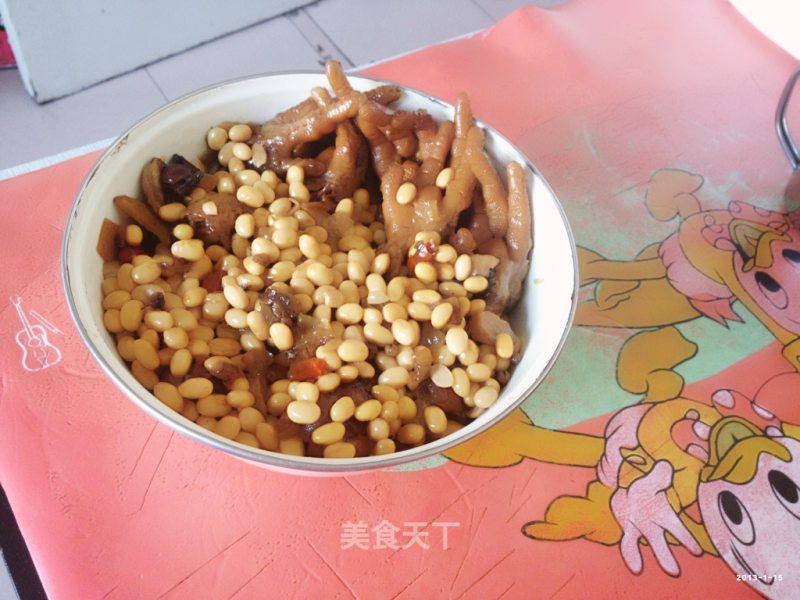 Braised Soybeans with Chicken Feet recipe