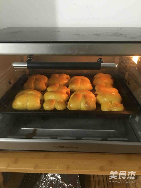 Bunny Hot Dog Bread (pumpkin Version) recipe