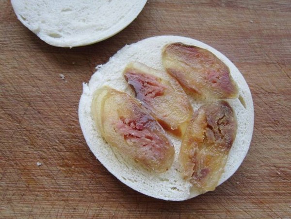 Fried Steamed Bun with Chinese Sausage recipe