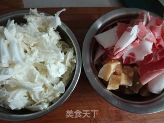 Chinese Cabbage Stewed Vermicelli and Frozen Tofu recipe