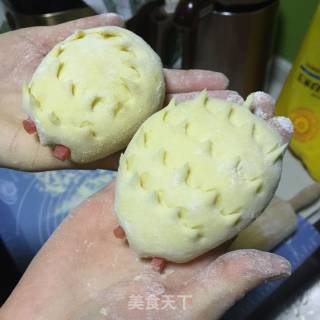 Hedgehog Bean Paste Buns recipe