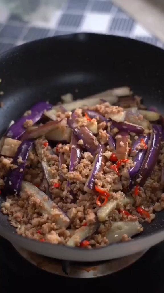Eggplant Vermicelli in Clay Pot recipe