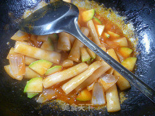 Zucchini Spicy Stir-fried Rice Cake recipe