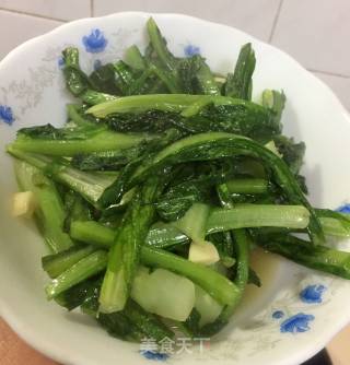 Winter Green Garlic Oil Lettuce recipe