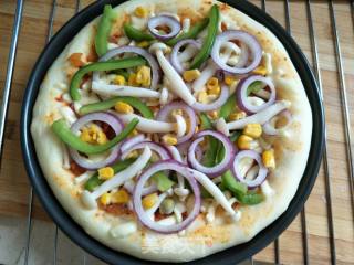 Vegetable Shrimp Pizza recipe