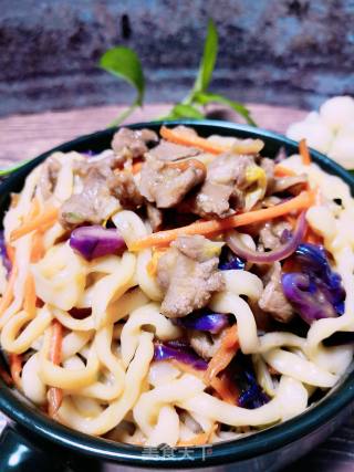 Fried Noodles with Lamb and Vegetables recipe