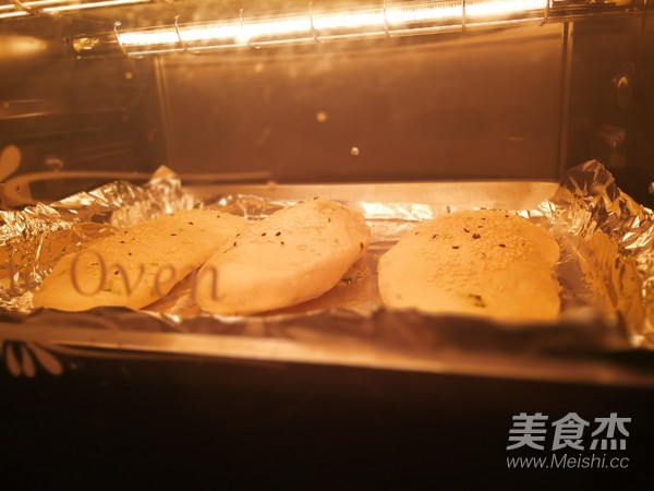 Green Onion Sesame Biscuits recipe