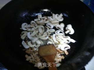 Stir-fried Pork with Mushroom recipe