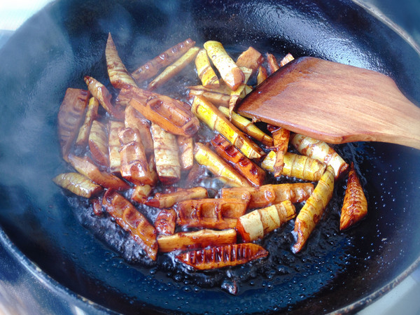 Braised Spring Bamboo Shoots in Oil recipe