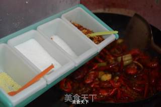 Spicy Spicy Crayfish recipe