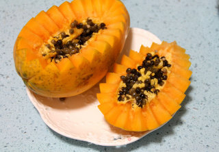 [sea Cucumber Snow Lotus Papaya Boat]: Sweet Water for Beautiful Women recipe