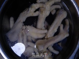 Pickled Pepper Chicken Feet recipe