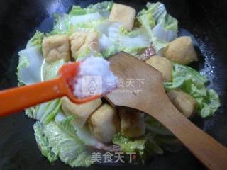 Boiled Chicken Drumsticks with Tofu and Cabbage recipe